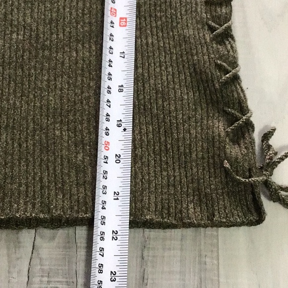 Olive Ribbed Sweater - Picture 5 of 5